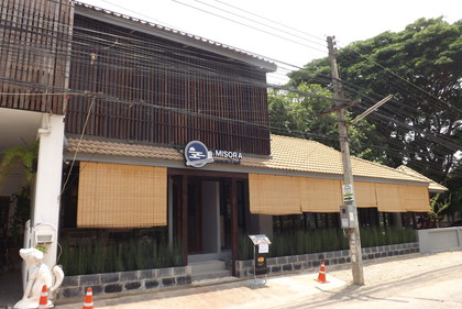 お店の外観